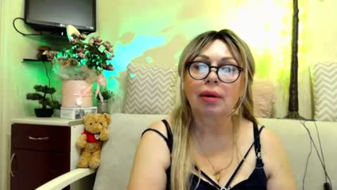 SusiexNoreen online show from 06-23-26, 01:47