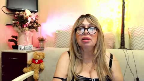 SusiexNoreen online show from 07-04-26, 01:17