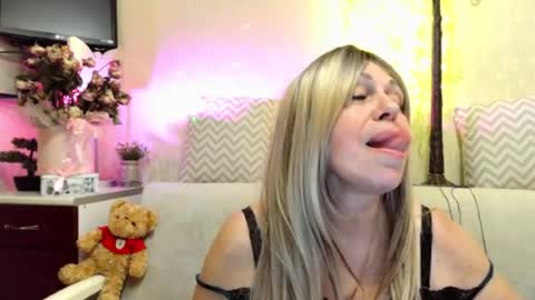 SusiexNoreen online show from 07-05-26, 04:52