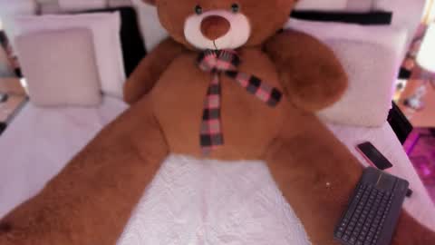 Snapshot of susimendez_ chatting on 03-05-26, 08:27 susi online show from 03-05-26, 08:27