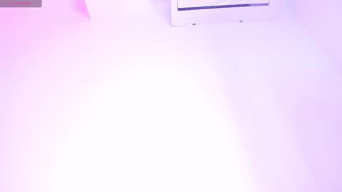 Snapshot of sussan_nicolle1 chatting on 02-18-25, 12:17 Sussan Nicole online show from 02-18-25, 12:17