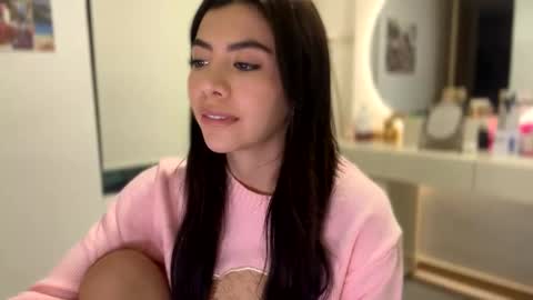 Snapshot of sussanf_ chatting on 01-16-26, 12:47 Susy online show from 01-16-26, 12:47