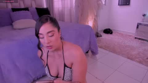 sussy_bell_ online show from 07-25-26, 06:05