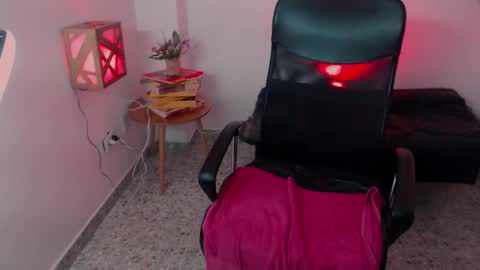 Susuya  online show from 12-13-25, 08:04