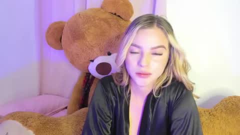 Snapshot of suzan__cooper2 chatting on 02-16-25, 04:31 suzan__cooper2 online show from 02-16-25, 04:31