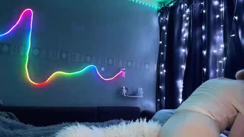 Stacy online show from 03-12-26, 03:51