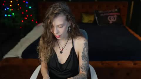 Snapshot of suzansweet chatting on 01-16-26, 11:47 Suzan online show from 01-16-26, 11:47