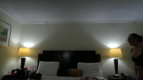 Snapshot of suzukibunny chatting on 12-29-24, 09:52 SuzukiBunny online show from 12-29-24, 09:52