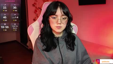 Snapshot of suzumi_ chatting on 12-05-24, 05:59 Jadde online show from 12-05-24, 05:59