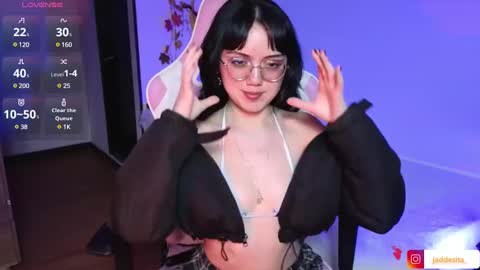 Snapshot of suzumi_ chatting on 01-05-25, 12:20 Jadde online show from 01-05-25, 12:20