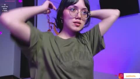 Snapshot of suzumi_ chatting on 02-01-25, 09:43 Jadde online show from 02-01-25, 09:43