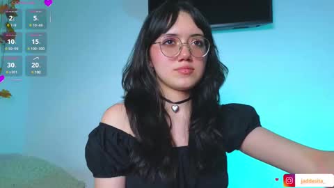 Snapshot of suzumi_ chatting on 03-10-25, 08:37 Jadde online show from 03-10-25, 08:37