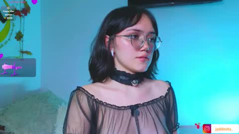 Snapshot of suzumi_ chatting on 03-12-25, 09:12 Jadde online show from 03-12-25, 09:12