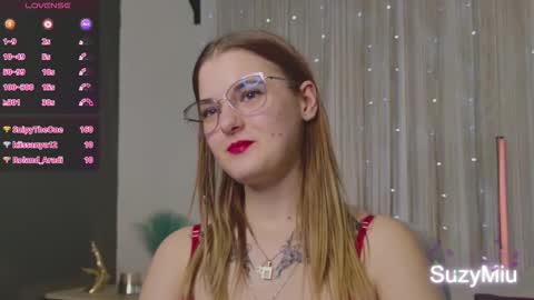 Snapshot of suzymiu chatting on 02-12-26, 02:56 suzymiu online show from 02-12-26, 02:56