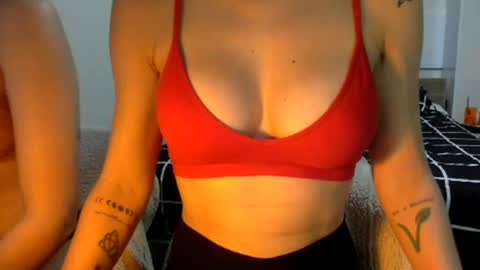 Snapshot of suzysummerrrrrrrrr chatting on 02-22-25, 11:13 The real sugar baby Suzy Summer online show from 02-22-25, 11:13