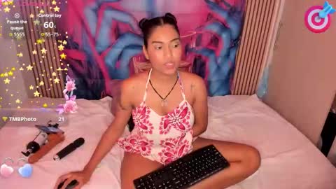 Snapshot of suzzann_rugg chatting on 10-16-25, 01:50 suzzann_rugg online show from 10-16-25, 01:50