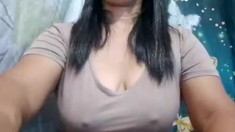 Snapshot of suzzie_hot chatting on 02-21-26, 06:53 suzzie_hot online show from 02-21-26, 06:53