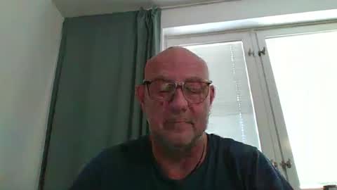 Snapshot of svenskdaddy chatting on 12-03-24, 11:33 svenskdaddy online show from 12-03-24, 11:33