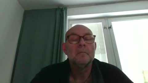 Snapshot of svenskdaddy chatting on 12-05-24, 12:00 svenskdaddy online show from 12-05-24, 12:00