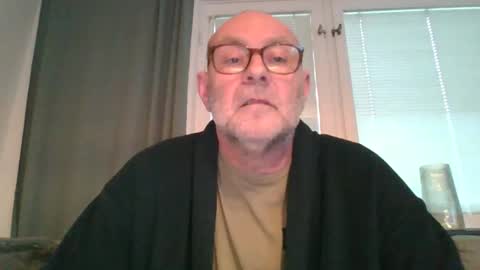 Snapshot of svenskdaddy chatting on 12-28-24, 08:26 svenskdaddy online show from 12-28-24, 08:26