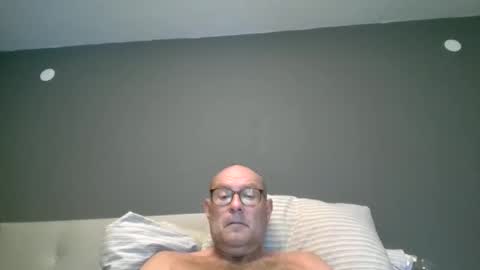 Snapshot of svenskdaddy chatting on 03-20-26, 07:46 svenskdaddy online show from 03-20-26, 07:46