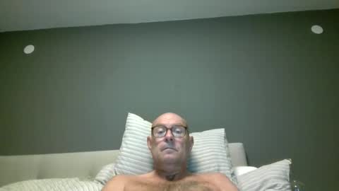 Snapshot of svenskdaddy chatting on 03-26-26, 07:47 svenskdaddy online show from 03-26-26, 07:47