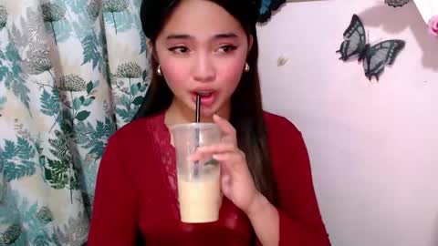 Snapshot of swallow_cummersx chatting on 05-04-26, 08:54 Jasmine online show from 05-04-26, 08:54