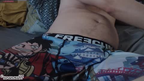 Snapshot of swanou87 chatting on 01-09-26, 07:04 swanou87 online show from 01-09-26, 07:04