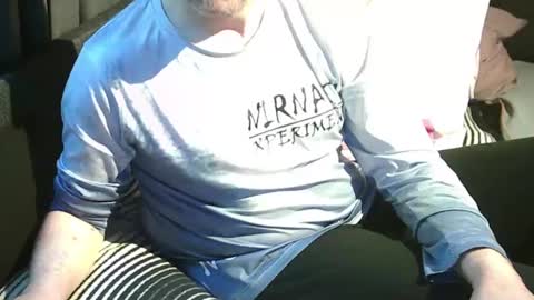 Snapshot of swartarn chatting on 09-27-25, 11:37 ArnSwart online show from 09-27-25, 11:37