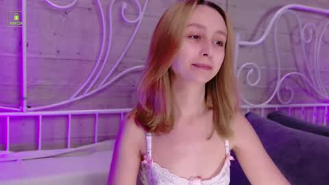 RACHEL online show from 05-31-26, 04:03