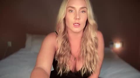 Swedish Candii online show from 10-14-25, 02:45