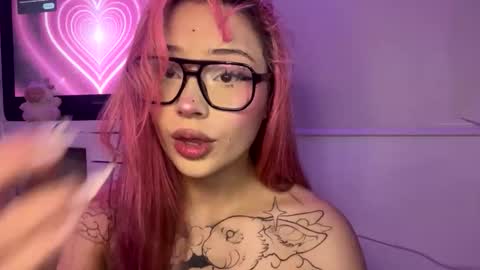 Snapshot of sweeetbabyy22 chatting on 05-05-26, 08:11 Valeria online show from 05-05-26, 08:11