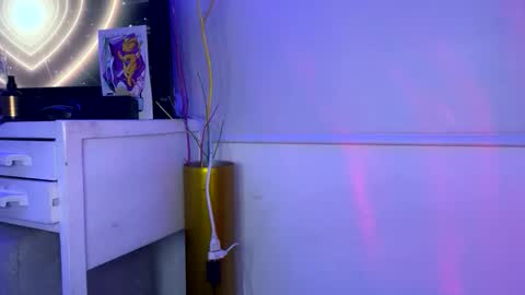Snapshot of sweeetbabyy22 chatting on 05-29-26, 02:31 Valeria online show from 05-29-26, 02:31