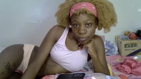 Snapshot of sweest_caster chatting on 07-15-26, 07:57 Sweetest doll online show from 07-15-26, 07:57