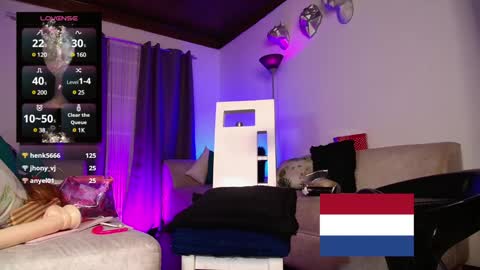 Snapshot of sweet01_ chatting on 01-23-25, 06:17 sweet01_ online show from 01-23-25, 06:17