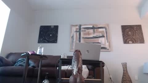 Snapshot of sweet4juicy chatting on 06-06-26, 12:32 sweet4juicy online show from 06-06-26, 12:32