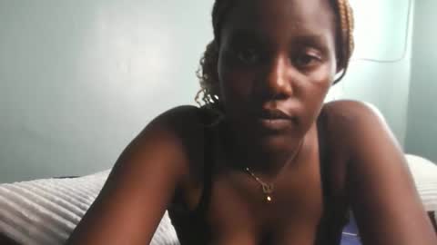 Snapshot of sweet69berry chatting on 11-29-25, 12:52 sweet69berry online show from 11-29-25, 12:52