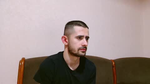 Snapshot of sweet__daddy8 chatting on 02-19-25, 07:05 BredEmiliya online show from 02-19-25, 07:05