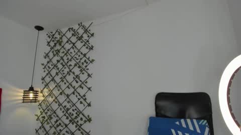 Carolina online show from 11-17-25, 04:35