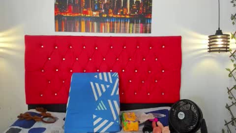 Carolina online show from 11-24-25, 04:18