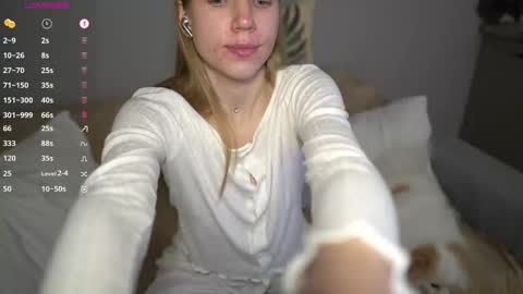 Snapshot of sweet__michelle chatting on 12-13-25, 10:04 Michelle online show from 12-13-25, 10:04