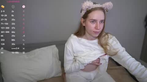 Snapshot of sweet__michelle chatting on 01-06-26, 09:18 Michelle online show from 01-06-26, 09:18