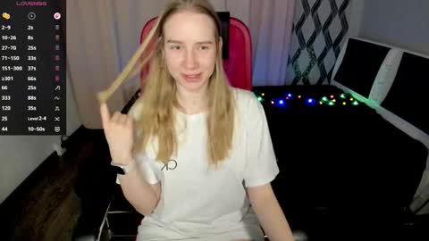 Snapshot of sweet__michelle chatting on 02-16-26, 08:38 Michelle online show from 02-16-26, 08:38