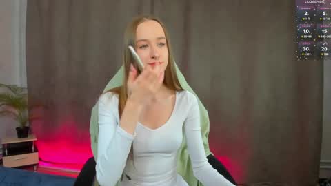 Monica  GTM 3MoTuWeFrSa 500pm-1000pm  online show from 12-14-24, 03:04