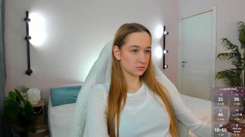 Monica  GTM 3MoTuWeFrSa 500pm-1000pm  online show from 03-24-26, 12:37