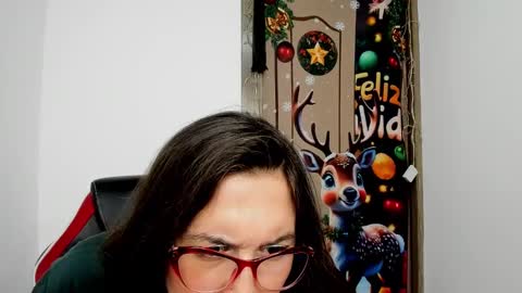 Snapshot of sweet__suck69bitch chatting on 12-26-24, 11:24 sweet__suck69bitch online show from 12-26-24, 11:24