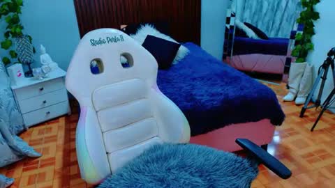 Snapshot of sweet__thang chatting on 06-11-26, 12:32 sweet__thang online show from 06-11-26, 12:32