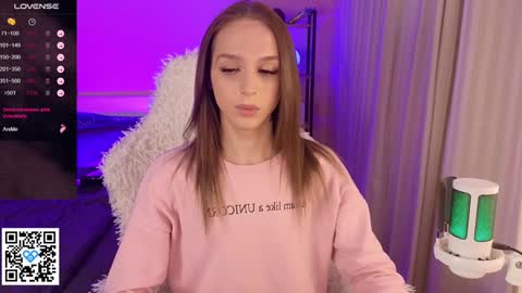 Snapshot of sweet_ali3s chatting on 12-19-24, 06:12 Call me Alis online show from 12-19-24, 06:12