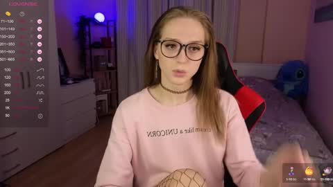 Snapshot of sweet_ali3s chatting on 02-18-25, 06:15 Call me Alis online show from 02-18-25, 06:15