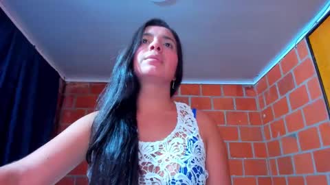 Snapshot of sweet_and_hot_alaia chatting on 11-18-25, 12:27 sweet and hot alaia online show from 11-18-25, 12:27